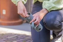 Beeztees Kippenvoerbak Snackroller Grijs 22,5 X 6,5 X 6,5 Cm 16 Beeztees Kippenvoerbak Snackroller Grijs 22,5 X 6,5 X 6,5 Cm -Beeztees 8712695201366 4